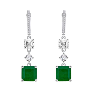 Brincos pendentes em prata 925 com esmeralda simulada verde e zircónias transparentes. Elegantes e versáteis.