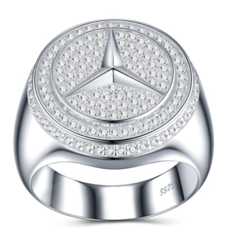 Anel statement em prata 925 com topo em camadas cravejado pavé de moissanite cor D. Certificado GRA incluido.