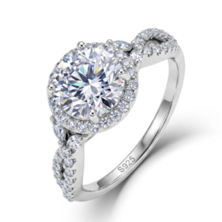 Anel halo com moissanite redonda central rodeada de pedras marquise, em prata de lei 925 com micro cravação.