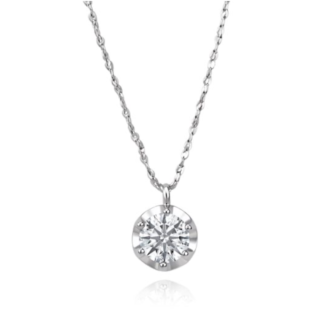 Colar em prata 925 com pendente solitário de moissanite cor D em seis garras. Comprimento ajustável 41-50cm.