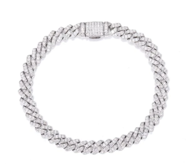 Unisex Cuban Link bracelet in sterling silver 925 set with moissanite. 8mm width, 22g weight. GRA certificate included.