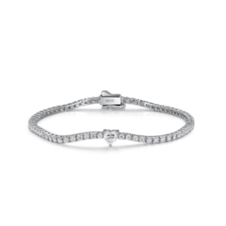 Pulseira tennis em prata 925 com pedra central moissanite em coração, branca ou rosa. Fecho tipo caixa.